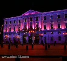 L'Hôtel de Ville illuminé à Noël, Annecy