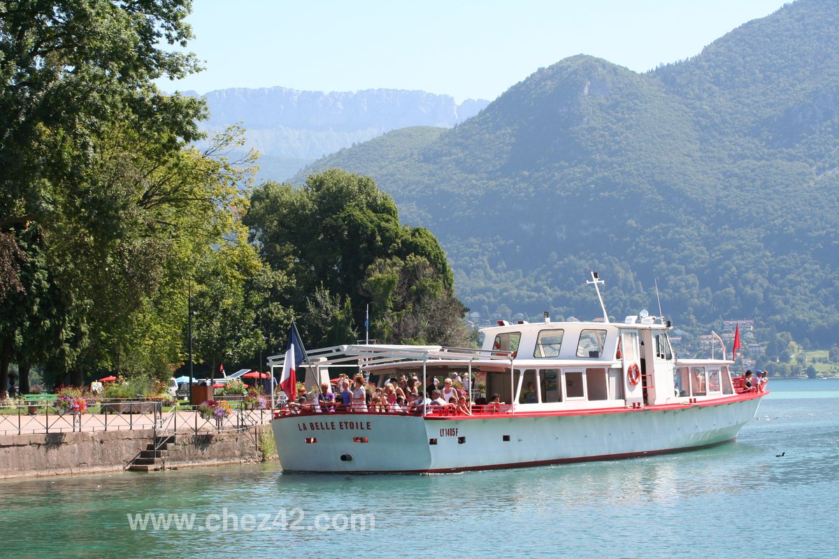 Le bateau « TAXI » à Annecy